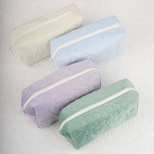 Косметичка женская вельвет (с тисненым рисунком цветы), 19 см*10 см*7 см Beauty LUXURY  WB-4004 фото