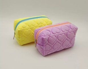 Косметичка жіноча велюр (тиснення сердце), 18 cм*10 см*8 см - Beauty LUXURY WB-4401 фото